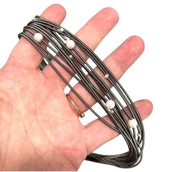 Sea Lily silvery piano wire multistrand chain & faux pearl beads choker necklace - Picture 5 of 6